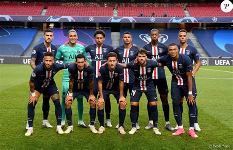 L'équipe du PSG (Paris Saint-Germain) lors de la finale de la Ligue des ...