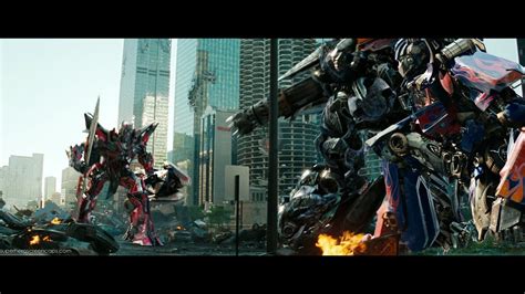 Transformers Dark of the moon Optimus prime vs Sentinel prime (1080pHD VF) - YouTube