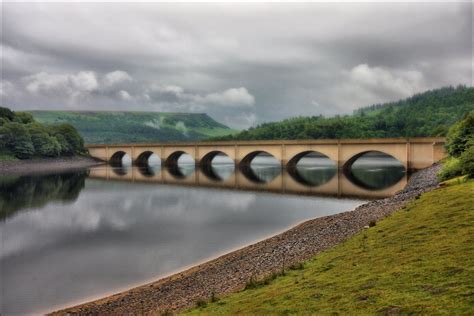 Ladybower Reservoir, The Peak District (Explore) | Peak district, Places to see, Scenery