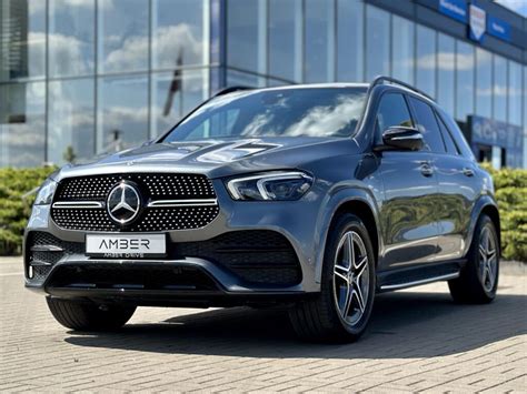 Mercedes-Benz GLE Hybrid - Amber Drive