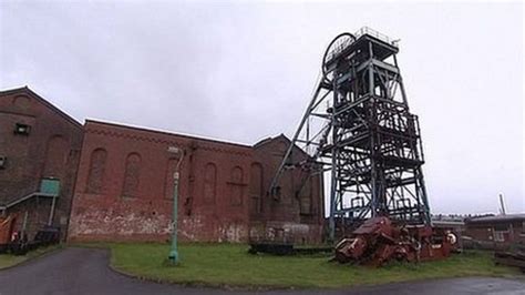 Plans to restore Whitehaven's coal mining industry - BBC News