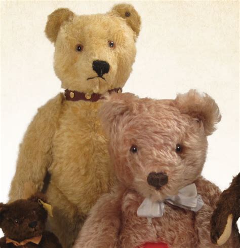 Accurately Dating Vintage Steiff Bears