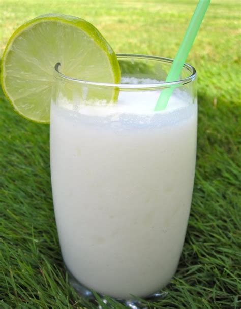 Limonada de Coco (Coconut Limeade) - My Colombian Recipes