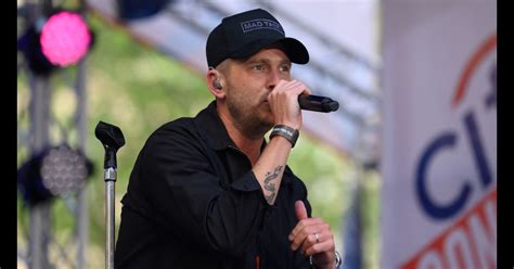 OneRepublic performs new song ‘Run’ live on the TODAY plaza