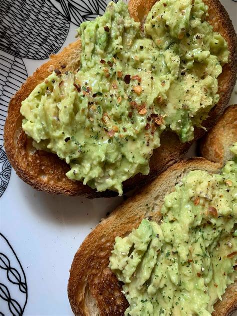 Easy Avocado Toast Recipe - That's It LA