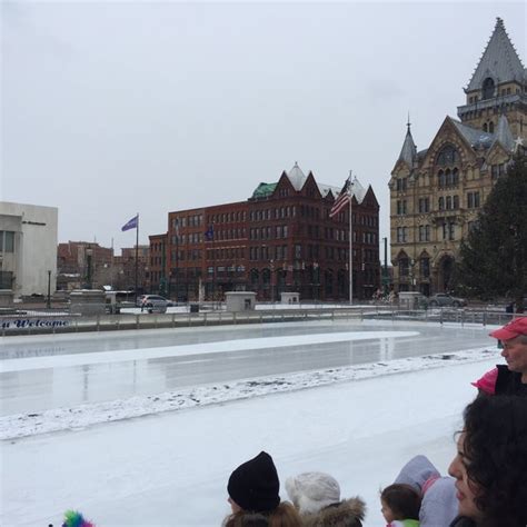 Clinton Square Ice Rink - 2 tips