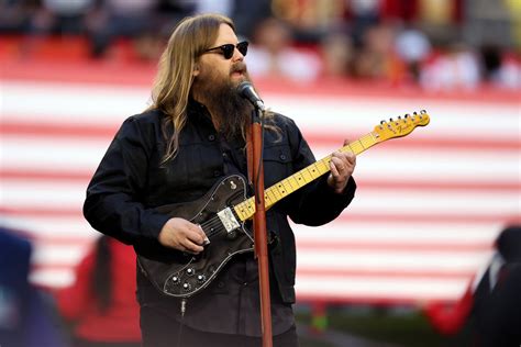 Chris Stapleton: Fans praise singer’s ‘breathtaking’ Super Bowl rendition of national anthem