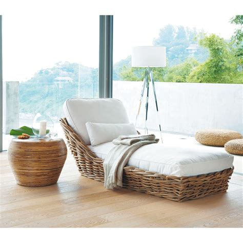 Rattan Sun Lounger with Ivory Cushions St Tropez | Maisons du Monde