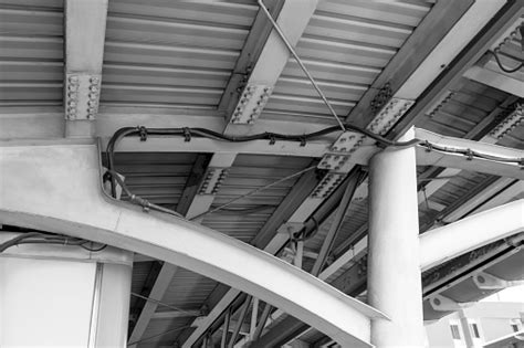 Steel Frame Building Structuresteel Frame Structure Stock Photo - Download Image Now - iStock