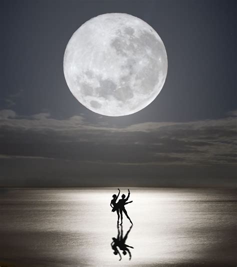 Dancing In The Moonlight | Dancing in the moonlight, Fotografía de la ...