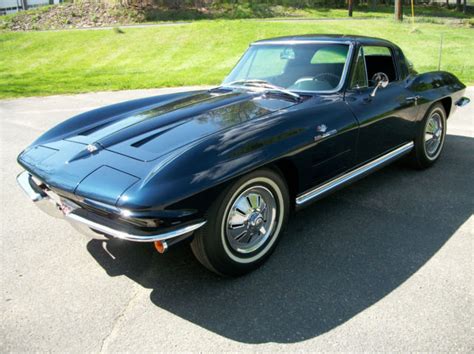 Seller of Classic Cars - 1964 Chevrolet Corvette (Daytona Blue/Navy Blue)