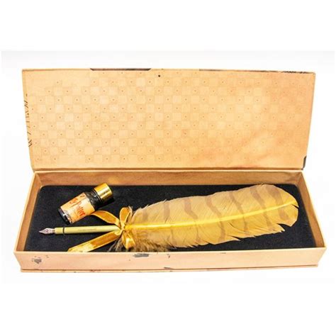 COLLECTIBLE HARRY POTTER QUILL AND INK SET