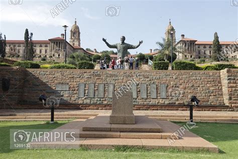 AFRIPICS - The Union Buildings in Pretoria with a statue of Nelson Mandela