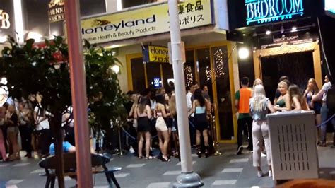 Surfers Paradise Nightlife. Gold Coast, Australia Part 4 - YouTube