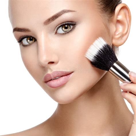 Woman Applying Cosmetic Makeup on the Face with Brush Stock Photo - Image of caucasian, brush ...