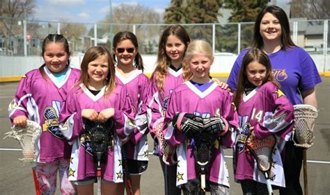 Queens lacrosse giving girls in Regina place to play | CBC News