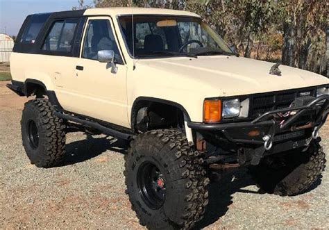 1985 Toyota 4Runner, 5.29s, 37s, Chevy 63s - BuiltRigs