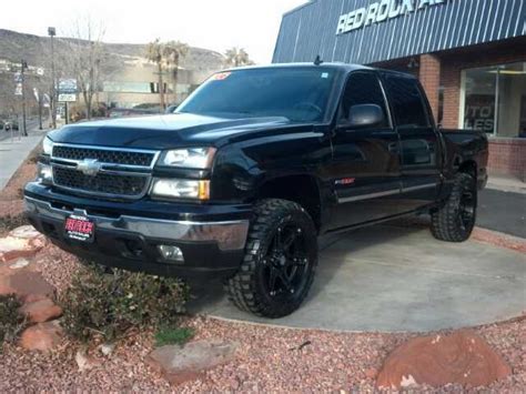 Chevrolet Silverado 1500 - Information and photos - MOMENTcar