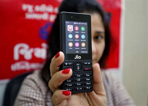 Jio Phone vs Jio Phone 2: Check price, specs and features | Zee Business