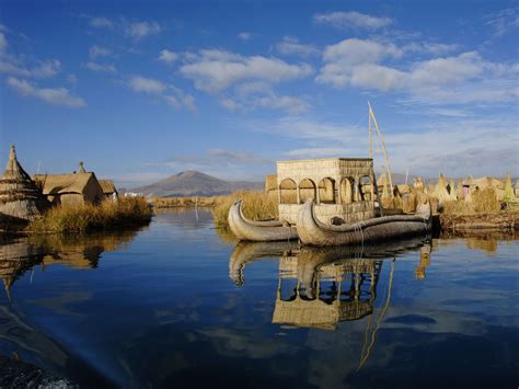 Titicaca Lake travel guide and information