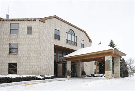 Summit Oaks Apartments - Apartments in Coon Rapids, MN | Apartments.com