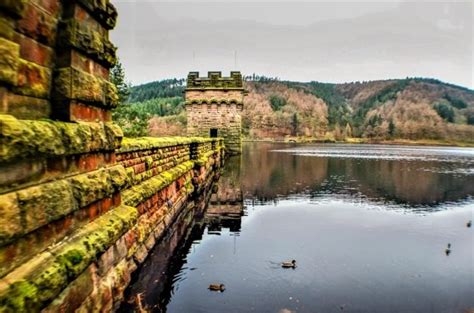 A Derwent Dam Circular Walk in the Peak District | BaldHiker