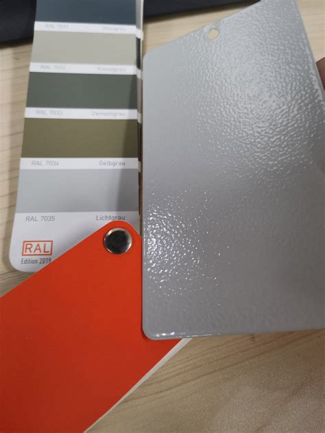 Colour RAL 7035 / Light grey (Grey shades) | RAL colour chart UK