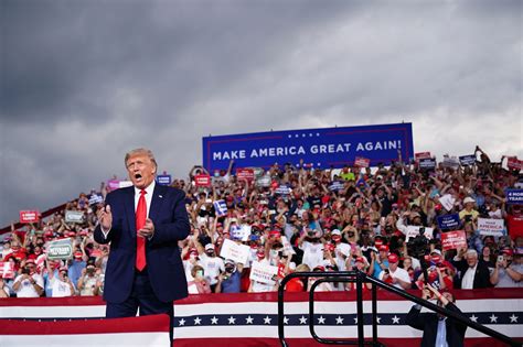 How Many Attended Trump's North Carolina Rally? Crowd Photos