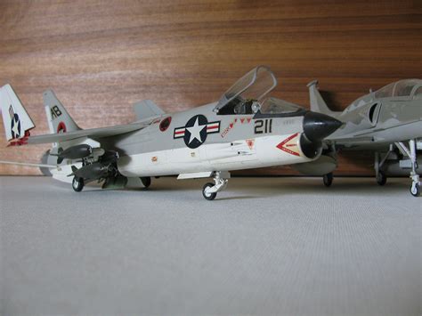 F8J Crusader Fighter Aircraft Jet -- Plastic Model Airplane Kit -- 1/48 ...