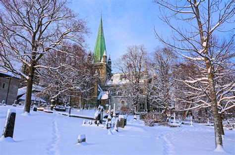 Trondheim on a snowy winter day | Bjorn Free