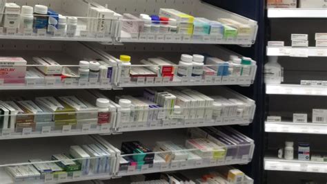 Pharmacy Racks with simple design from Hshelf --a professional shelving manufacture