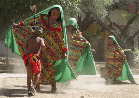 Así vive la tribu indígena Wayuú en el corazón de la Guajira, entre ...