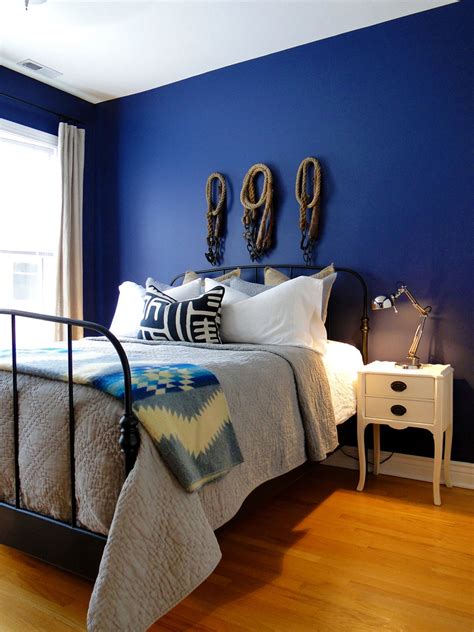 Color Cheat Sheet: The 21 Most Perfect Blue Paint Colors For Your Home