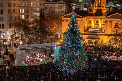 35th Annual Portland Tree Lighting Ceremony | US Harbors