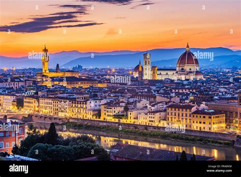 Florence, Italy. View of Florence at sunset from Piazzale Michelangelo Stock Photo - Alamy