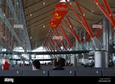 Terminal 4S at Madrid Airport Stock Photo - Alamy