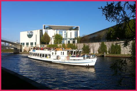 Berlin Spree River Cruise I Full Package, Berlin in just 2,5 hours!