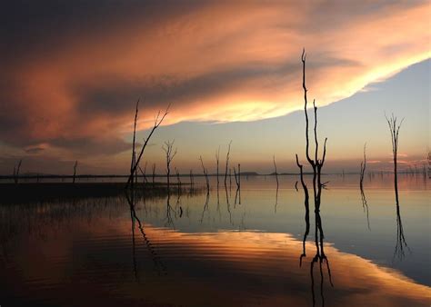 Visit Lake Kariba on a trip to Zimbabwe | Audley Travel UK