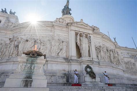 Rome Travel Tips: Safety, Budget Tips, When to Visit, Packing & More!