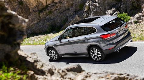 2020 BMW X1 SUV Debuts Minor Facelift For Mid-Cycle Refresh - AboutAutoNews