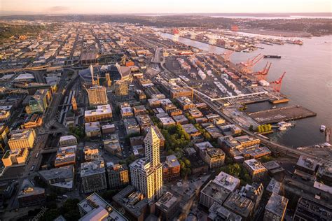 Premium Photo | View of downtown seattle skyline