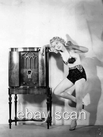 DOROTHY MACKAILL ACTRESS LEGGY CHEESECAKE 8X10 PHOTO 3 | eBay