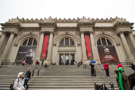 Current exhibit at the Metropolitan Museum of Art in New York City : r/aoe2