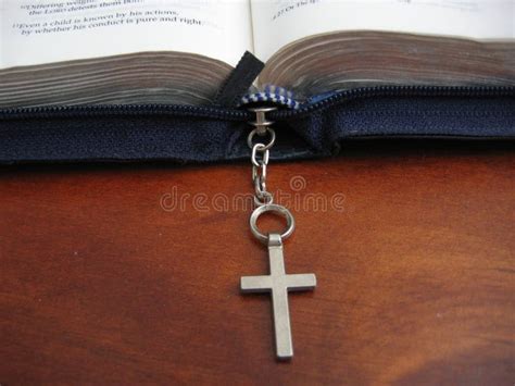 Open bible with cross stock photo. Image of life, pray - 1135136