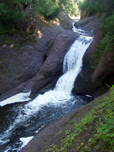 Gorge Falls, Michigan | The Waterfall Record