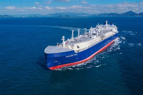 LNG Tankers | Liquefied Natural Gas Shipping | Teekay