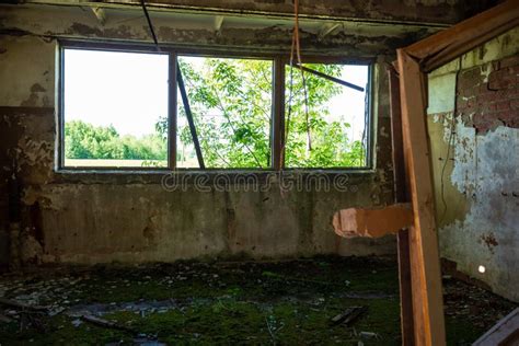 Old Abandoned Farmhouse Interior Stock Image - Image of construction, outdoors: 145047721