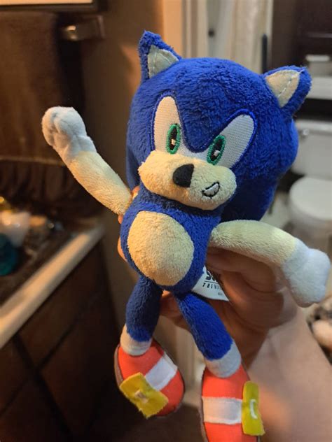 Sonic The Plush Hedgehog by Nemuri01 on DeviantArt