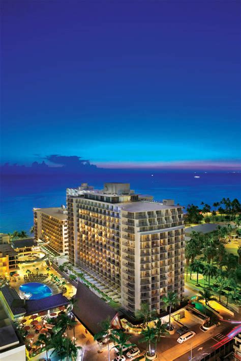 Photos and Video of the Outrigger Reef Waikiki Beach Resort