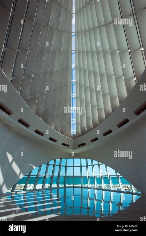 Milwaukee Art Museum Interior Stock Photo - Alamy